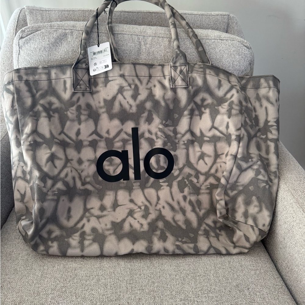 ALO tote bag